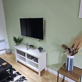 Airbnb Cleaner UK
